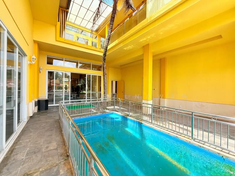 Bungalow for Sale in Country Heights (Kajang) - Sr Khairulnawawi Kamaruddin - Exterior - PropertyGuru.com.my