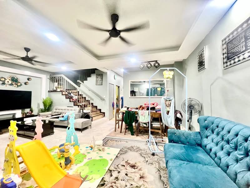 Bandar Tasik Puteri untuk Untuk Dijual - RM 440,000, Feb 2026 - Living Room - PropertyGuru.com.my
