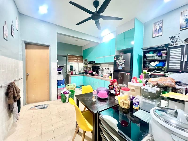 Bandar Tasik Puteri untuk Untuk Dijual - RM 440,000, Feb 2026 - Kitchen - PropertyGuru.com.my