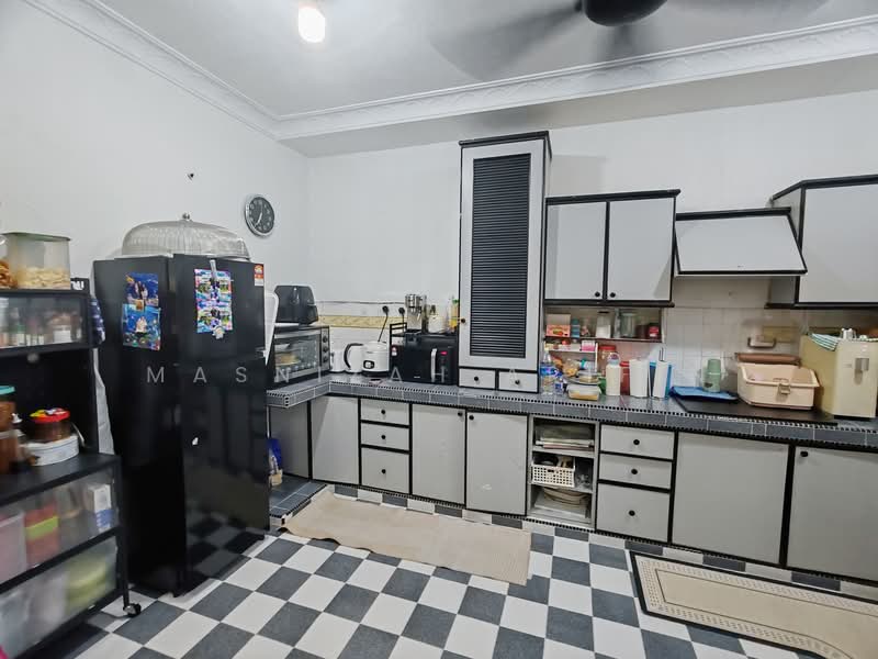 Taman Berjaya, Gombak untuk Untuk Dijual - RM 1,000,000, Feb 2026 - Kitchen - PropertyGuru.com.my