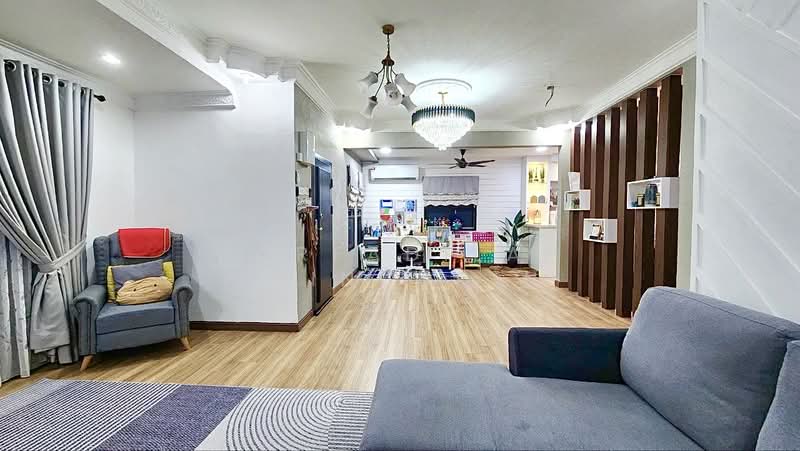 Cluster House for Sale in Sungai Buloh (Selangor) - NORFADILAH ZAINUDDIN - Living Room - PropertyGuru.com.my