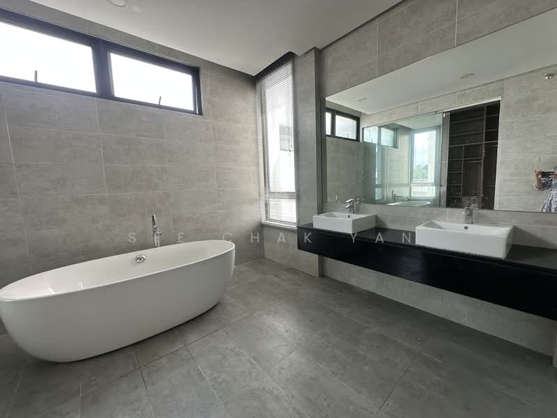 Semi-Detached House for Sale in Taman Melawati (Ulu Kelang) - See Chak Yan - Bathroom - PropertyGuru.com.my