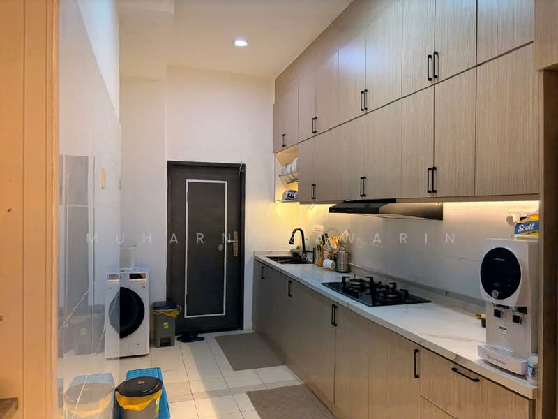 D'Kayangan untuk Untuk Dijual - RM 1,300,000, Mac 2026 - Kitchen - PropertyGuru.com.my