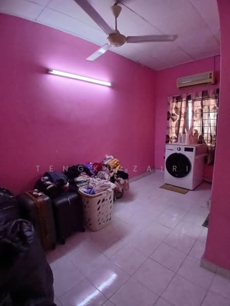 2-storey Terraced House for Sale in Taman Bukit Subang (Shah Alam) - Tengku Zairi - Interior - PropertyGuru.com.my