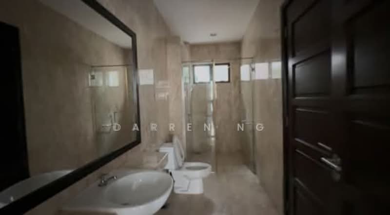 Rumah Banglo untuk Dijual di Subang Heights (Subang Jaya) - Darren Ng - Bathroom - PropertyGuru.com.my