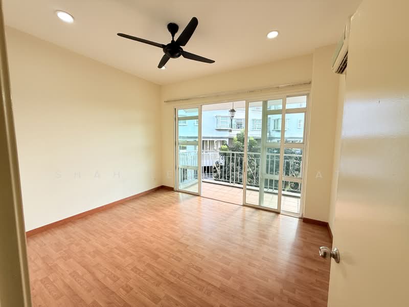Service Residence for Sale at Desa Impiana - SHAH REZA SASMAT - Living Room - PropertyGuru.com.my