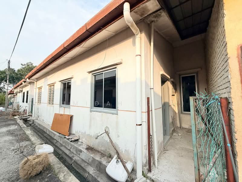 1-storey Terraced House for Sale in Banting (Selangor) - JUMIDAH (JUE) - Exterior - PropertyGuru.com.my
