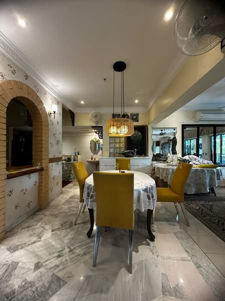 2.5-storey Terraced House for Sale in Taman Setiawangsa (Setiawangsa) - ZULL ARIFFIN - Dining Room - PropertyGuru.com.my