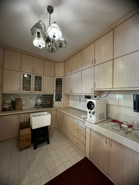 2.5-storey Terraced House for Sale in Taman Setiawangsa (Setiawangsa) - ZULL ARIFFIN - Kitchen - PropertyGuru.com.my