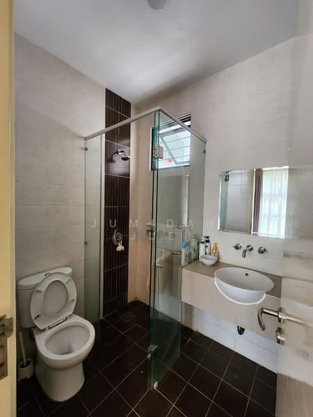 Semi-Detached House for Sale in Bukit Jelutong (Shah Alam) - JUMIDAH (JUE) - Bathroom - PropertyGuru.com.my