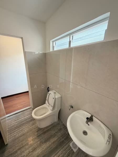 Rumah Teres 2 Tingkat untuk Dijual di Bandar Mahkota Cheras (Cheras) - Addy Ng - Bathroom - PropertyGuru.com.my