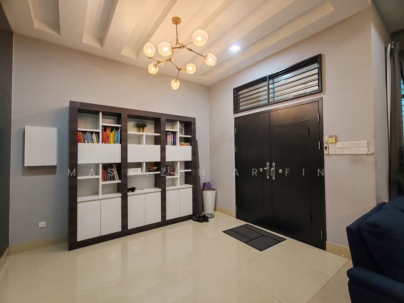 Taman Ampang Saujana, Ampang Selangor untuk Untuk Dijual - RM 2,300,000, Feb 2026 - Entrance - PropertyGuru.com.my