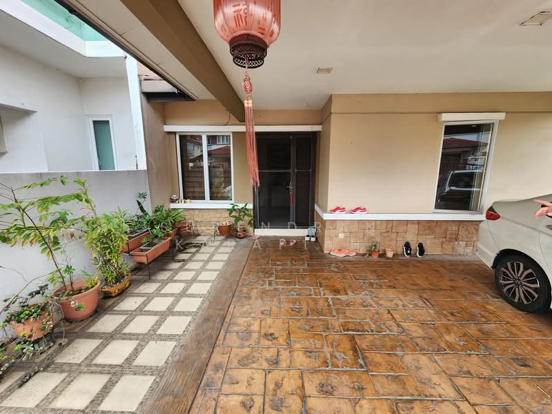 Semi-Detached House for Sale in Setia Alam (Selangor) - Surendran Karapiah - Exterior - PropertyGuru.com.my