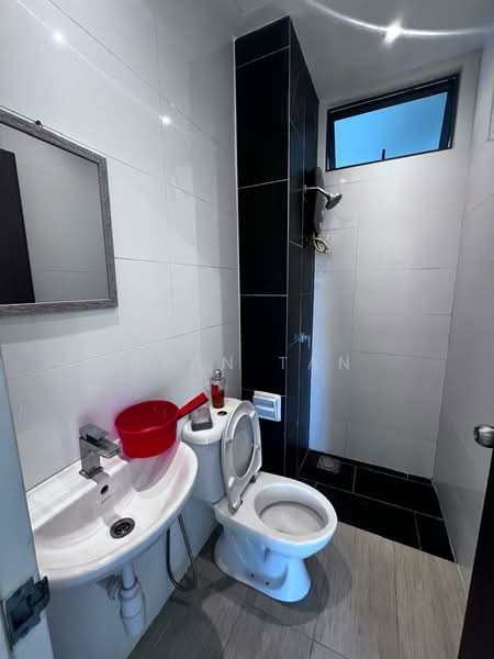 Service Residence for Rent at Seasons Garden Residences - Ryan Tan - Bathroom - PropertyGuru.com.my