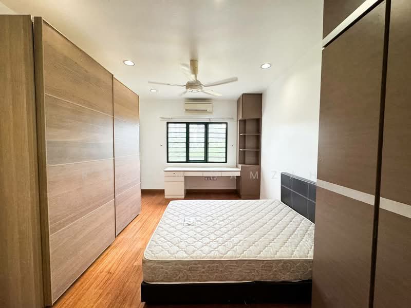 Condominium for Sale at Wickham Manor - Razlan Hamzah - Bedroom - PropertyGuru.com.my