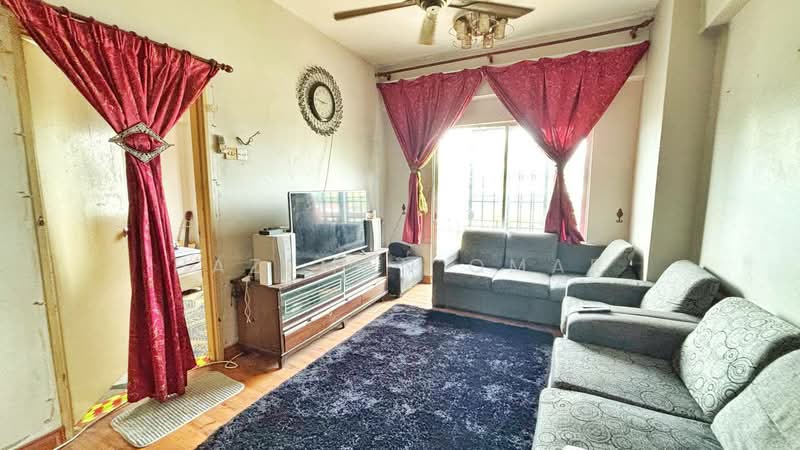 Langat Jaya Condominium untuk Untuk Dijual - RM 265,000, Feb 2026 - Living Room - PropertyGuru.com.my