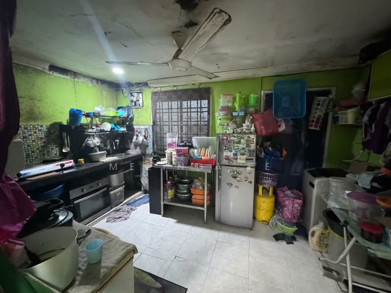 Taman Johor Jaya untuk Untuk Dijual - RM 320,000, Feb 2026 - Kitchen - PropertyGuru.com.my