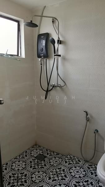 Condominium for Sale at Cyber Heights Villa - JUMIDAH (JUE) - Bathroom - PropertyGuru.com.my
