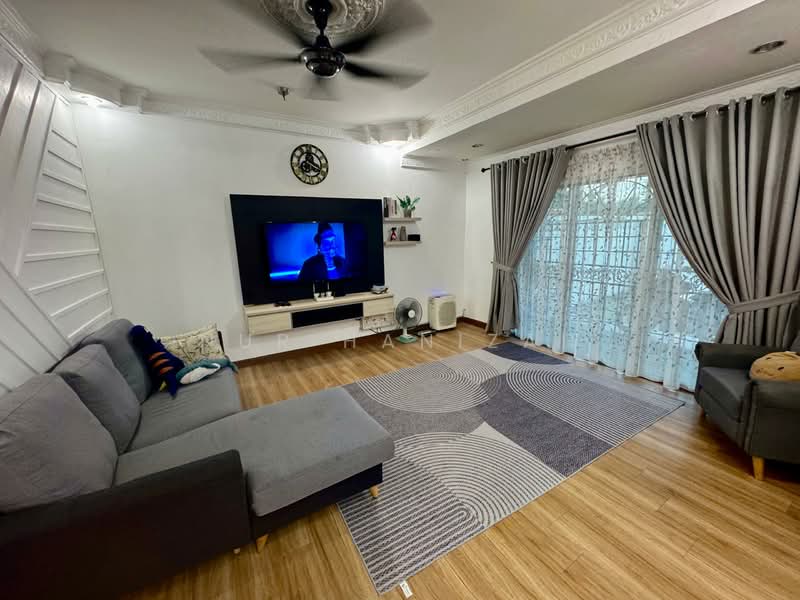 Cluster House for Sale in Sungai Buloh (Selangor) - Nur Hanizah - Living Room - PropertyGuru.com.my