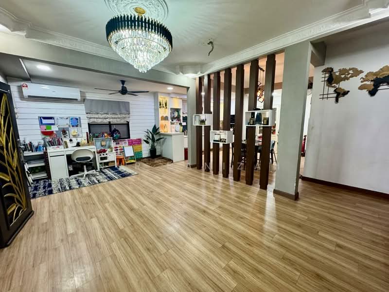Cluster House for Sale in Sungai Buloh (Selangor) - Nur Hanizah - Living Room - PropertyGuru.com.my