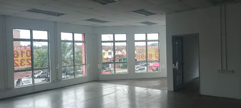 Shop / Office for Rent in Bukit Beruntung (Serendah) - Jeffrey Tham - Interior - PropertyGuru.com.my