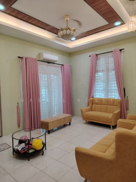 Rumah Banglo untuk Dijual di Bukit Pinang (Kedah) - Hasrul Rosli - Living Room - PropertyGuru.com.my