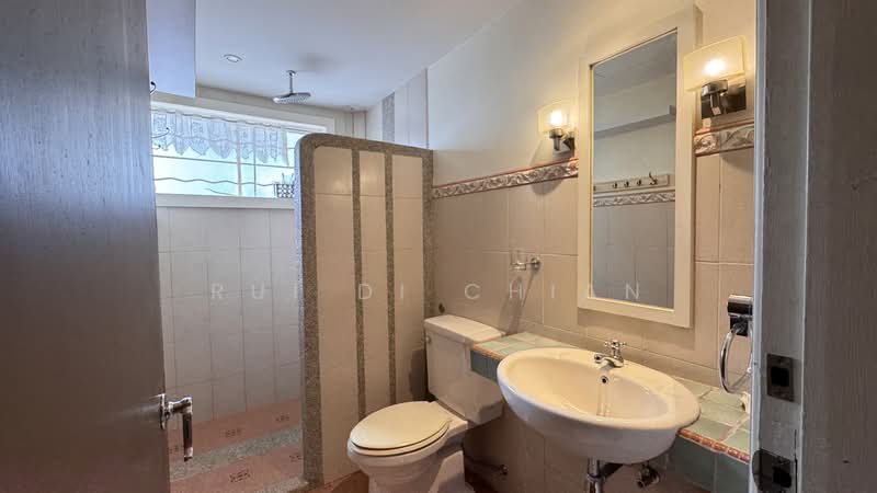 Townhouse for Sale in Kota Kinabalu (Sabah) - Rui Di Chian - Bathroom - PropertyGuru.com.my