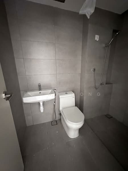 Apartment for Sale at Vivo Executive Apartment - Fanny Wong - Bathroom - PropertyGuru.com.my