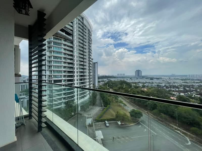 Cristal Serin Residence untuk Untuk Disewa - RM 2,300 /bulan, Feb 2026 - Balcony - PropertyGuru.com.my