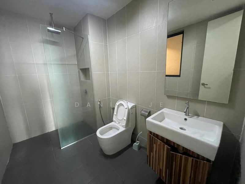 Cristal Serin Residence untuk Untuk Disewa - RM 2,300 /bulan, Feb 2026 - Bathroom - PropertyGuru.com.my