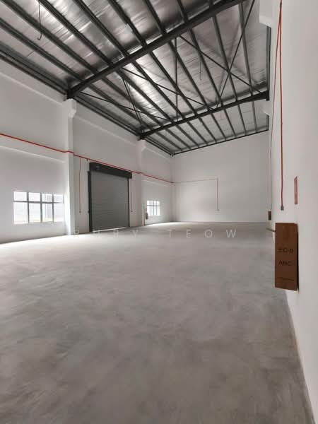 Desa Cemerlang Frontier Industry Park - New 1.5 Storey Cluster Factory for Rent untuk Untuk Disewa - RM 12,000 /bulan, Mac 2026 - Interior - PropertyGuru.com.my