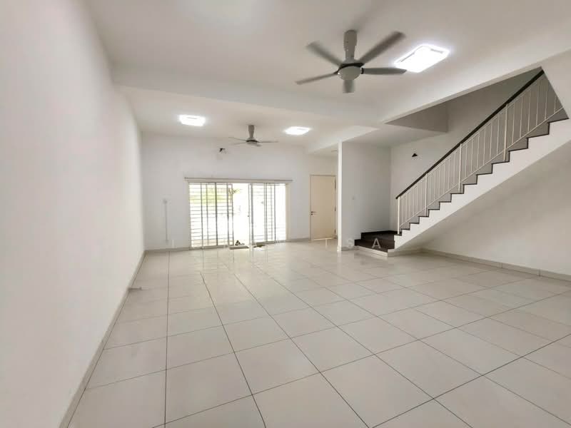 2-storey Terraced House for Sale in Nilai (Negeri Sembilan) - Imran Isa - Living Room - PropertyGuru.com.my