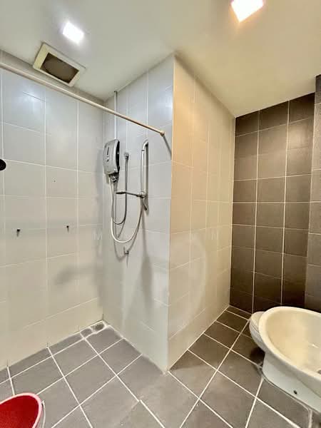 2-storey Terraced House for Sale at Ken Rimba Condominium 1 - Muin Mn - Bathroom - PropertyGuru.com.my