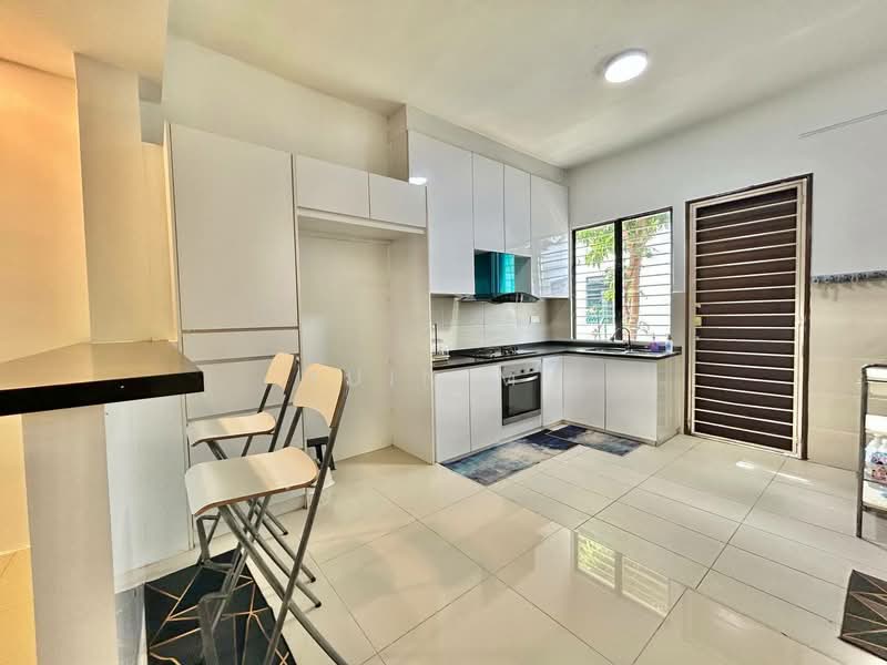 2-storey Terraced House for Sale in Seksyen 16 (Shah Alam) - Muin Mn - Kitchen - PropertyGuru.com.my