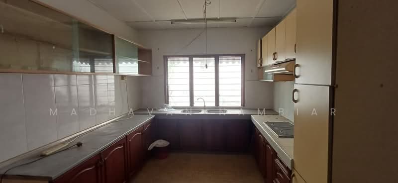 Rumah Banglo untuk Dijual di SS1 (Petaling Jaya) - Madhavan Nambiar - Kitchen - PropertyGuru.com.my