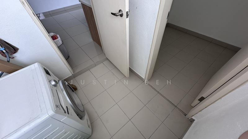 Condominium for Rent at Lakeville Residence - Justin Beh - Yard Area - PropertyGuru.com.my