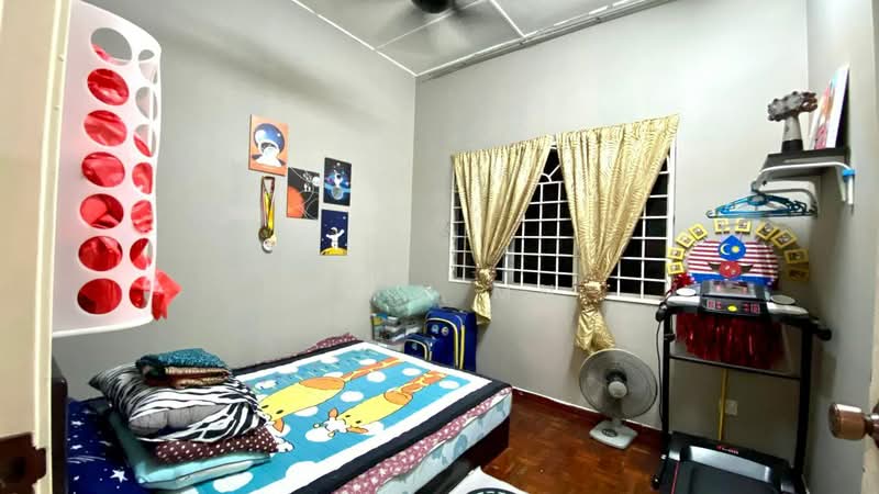 Bandar Saujana Utama untuk Untuk Dijual - RM 495,000, Mac 2026 - Bedroom - PropertyGuru.com.my