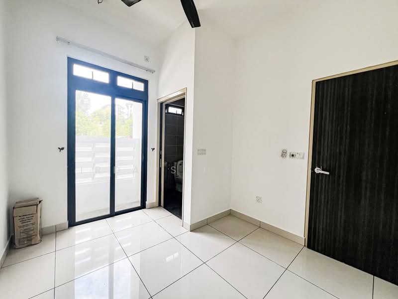 For Sale - City of Elmina : Elmina Valley 1