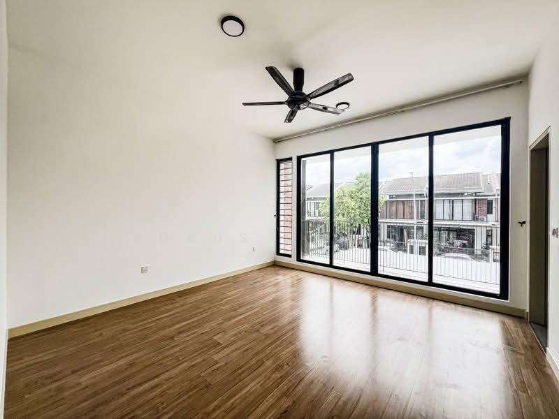 For Sale - City of Elmina : Elmina Valley 1