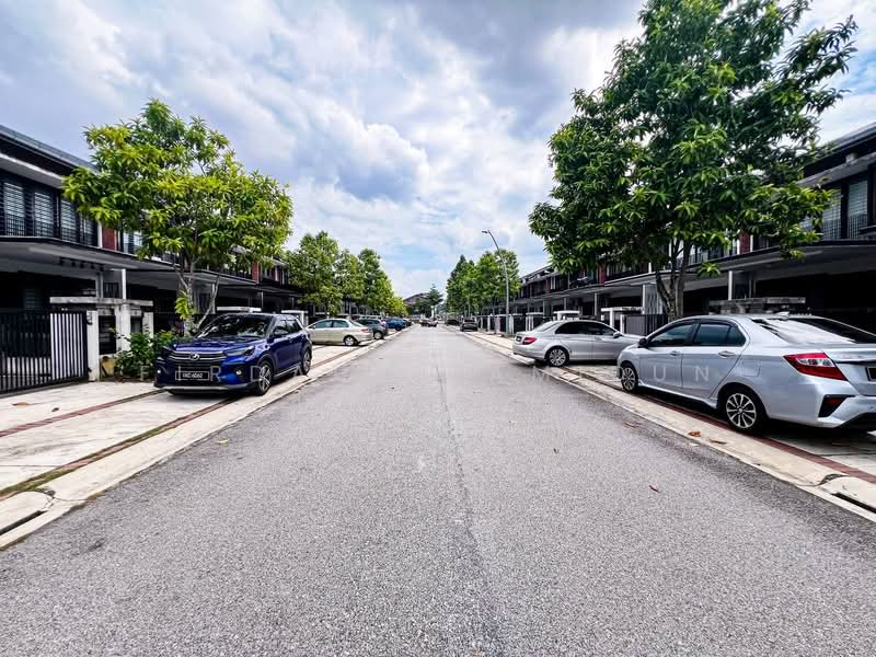 For Sale - City of Elmina : Elmina Valley 1