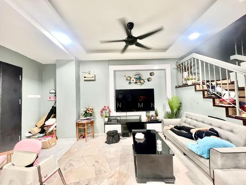 Bandar Tasik Puteri untuk Untuk Dijual - RM 440,000, Feb 2026 - Living Room - PropertyGuru.com.my
