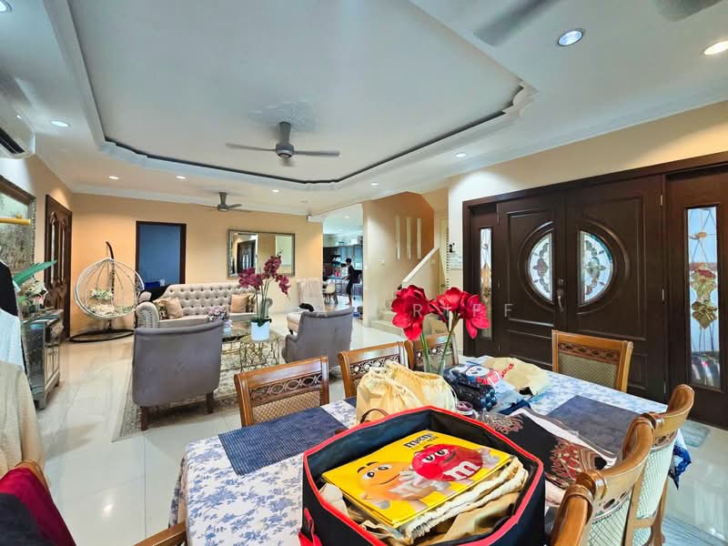 Semi-Detached House for Sale in Shah Alam (Selangor) - BILYA ARIFF - Living Room - PropertyGuru.com.my