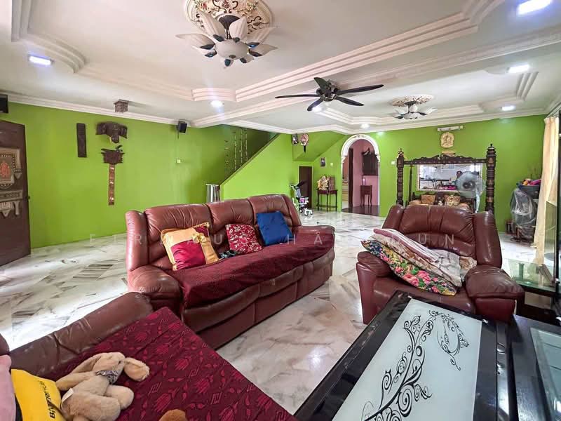 2-storey Terraced House for Sale in Saujana Puchong (Puchong) - Firdaus Hamidun - Living Room - PropertyGuru.com.my