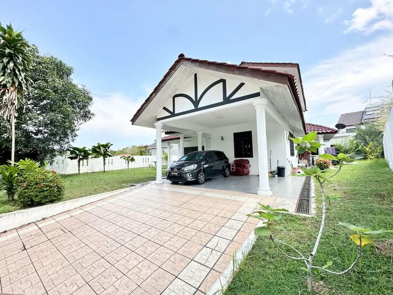 Bungalow for Sale in Seksyen 9 (Shah Alam) - Salawati Busro - Exterior - PropertyGuru.com.my