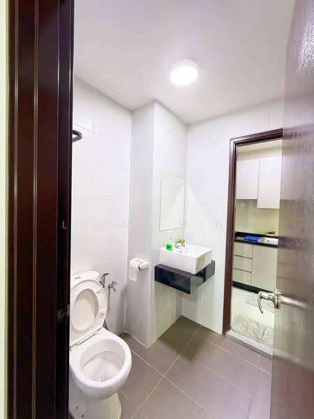 Service Residence for Sale at KSL Residence @ Daya - Loong Hing Liong - Bathroom - PropertyGuru.com.my