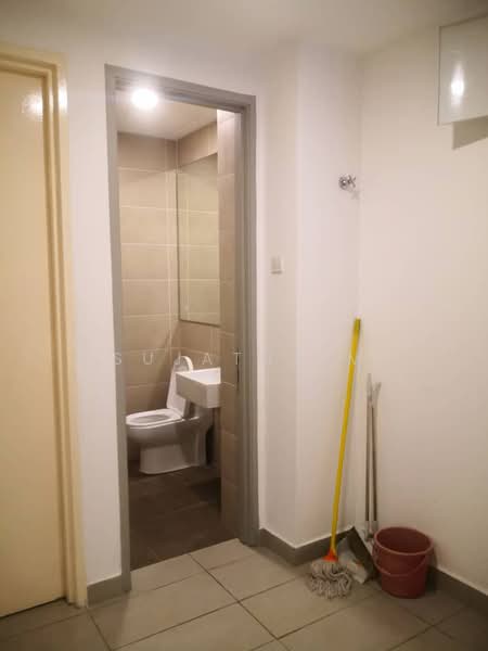Service Residence for Rent at KL Gateway Premium Residences - Sujatha M - Bathroom - PropertyGuru.com.my