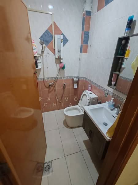 2-storey Terraced House for Sale in Taman Bukit Maluri (Kepong) - Raymond Chiang - Bathroom - PropertyGuru.com.my