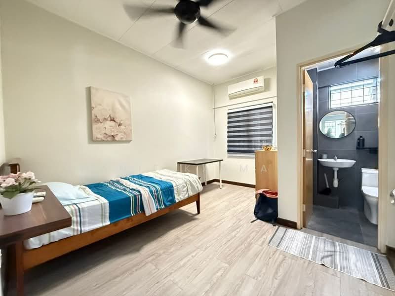 2-storey Terraced House for Sale in Kota Damansara (Selangor) - Hanif Kasmani - Bedroom - PropertyGuru.com.my