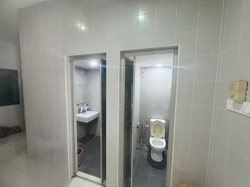 1-storey Terraced House for Sale in Kulai (Johor) - Eunice Ng - Bathroom - PropertyGuru.com.my