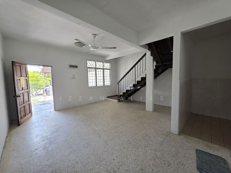2-storey Terraced House for Sale in Bukit Sentosa (Rawang) - Izzah Alias - Interior - PropertyGuru.com.my